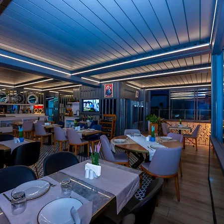 阿登城市酒店（特殊类别） 酒店 4*